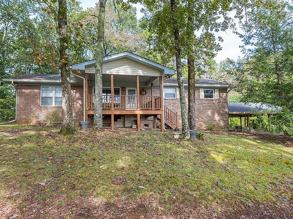 1st image of 512 Pine Hill Dr SW