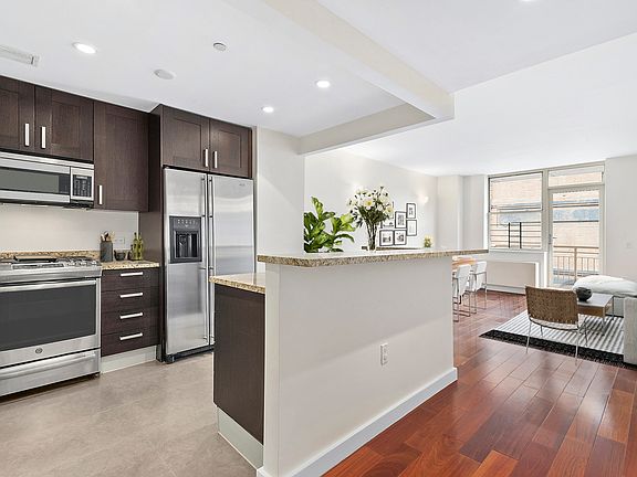 3rd image of 313 W 119th St #5CD