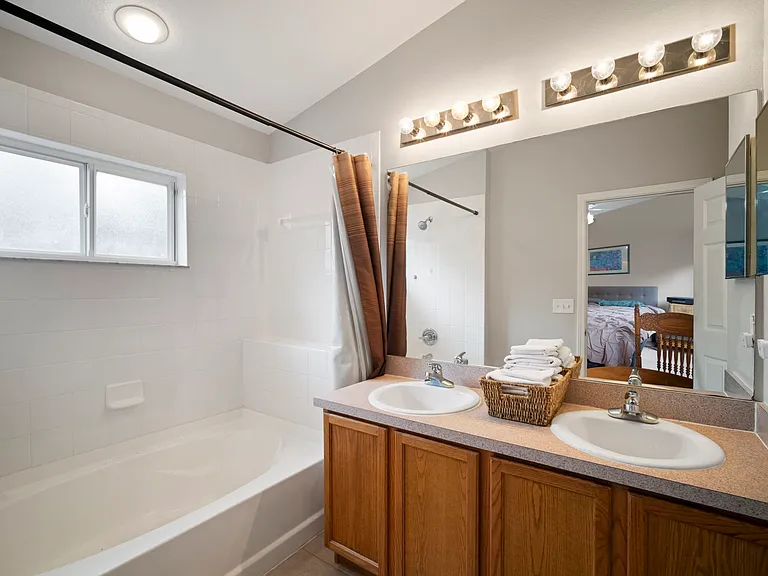 9722 Forestdale Ct — Photo 25