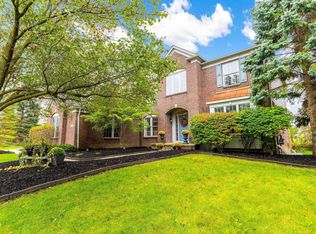 2457 Andover Blvd, Rochester, MI 48306