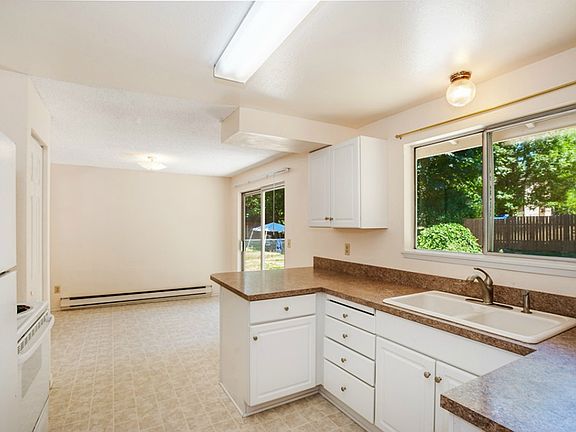 2nd image of 14607 117th Avenue Ct E