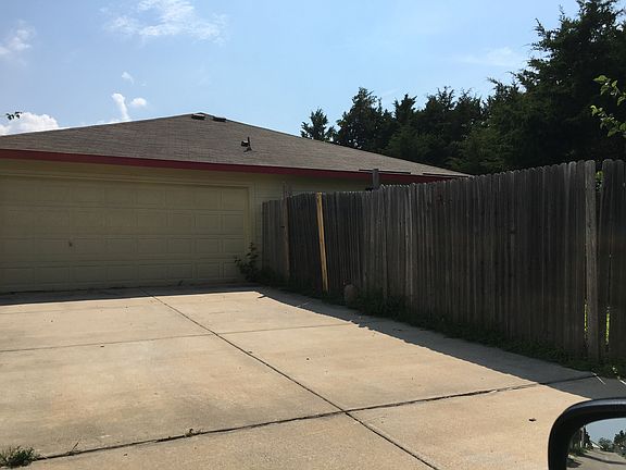 2nd image of 731 Panola Dr