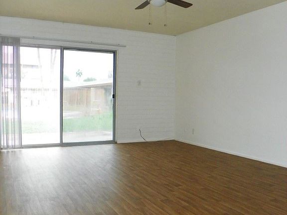 4th image of 315 W 10th Pl APT 03