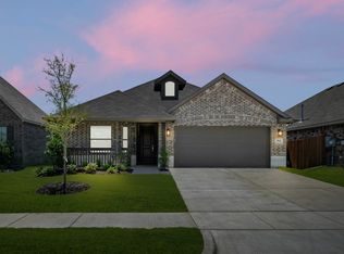 914 Madeline Ln, Cleburne, TX 76033