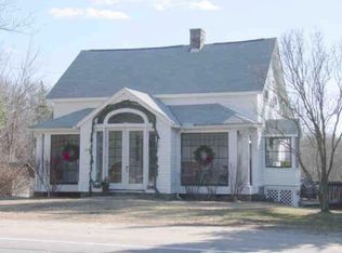 826 Mooresfield Rd, South Kingstown, RI 02879