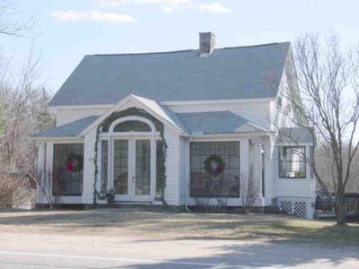 826 Mooresfield Rd, South Kingstown, RI, 02879