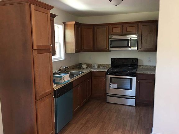 5th image of 11150 Lakeside Cir