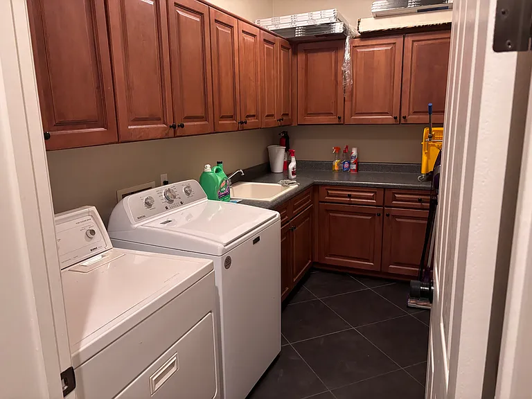 14406 W Port Royale Ln — Photo 12