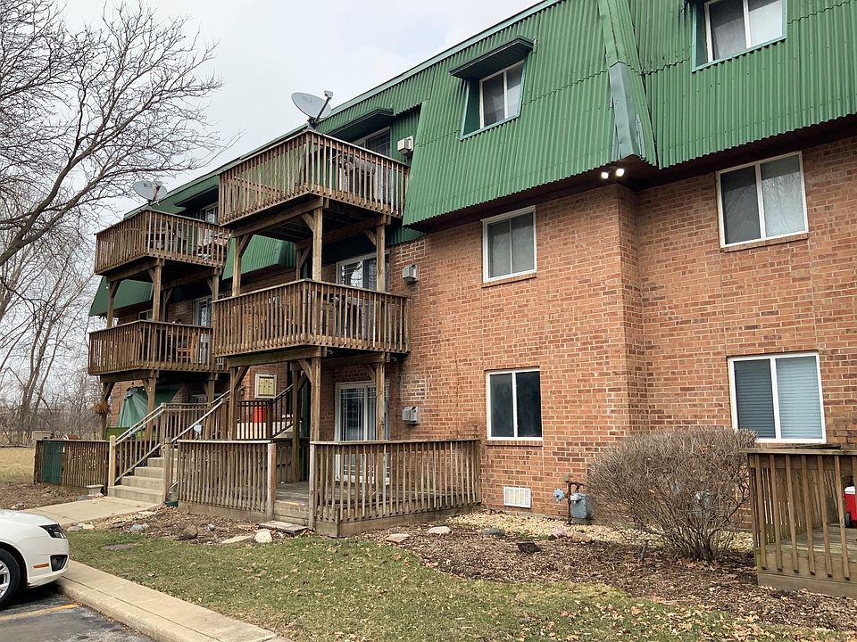 1st image of 1997 Tall Oaks Dr APT 1B