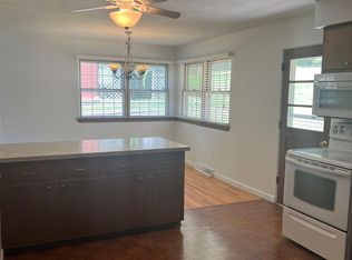 2210 Brookwood Dr, Cape Girardeau, MO 63701