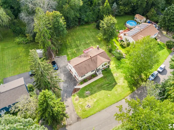 26 Harbor Ridge Road, Danbury, CT 06811