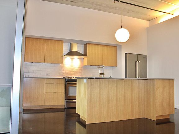 2nd image of 1515 Genessee St #209
