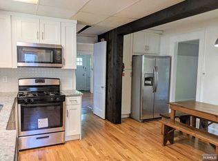 448 W Englewood Ave, Teaneck, NJ 07666