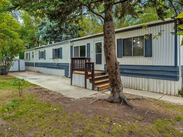 790 N Riviera Dr Trailer 19, Boise, ID 83703