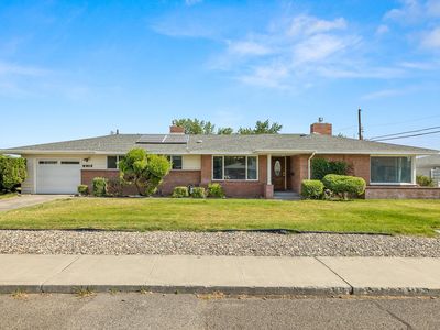 2214 W Clearwater Ave, Kennewick, WA, 99336