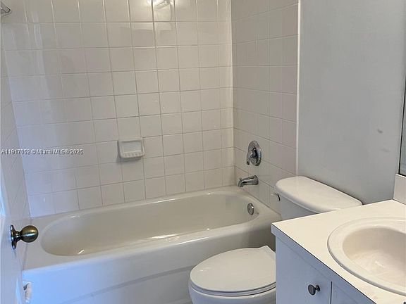 5th image of 4100 NE 24th Dr #4100