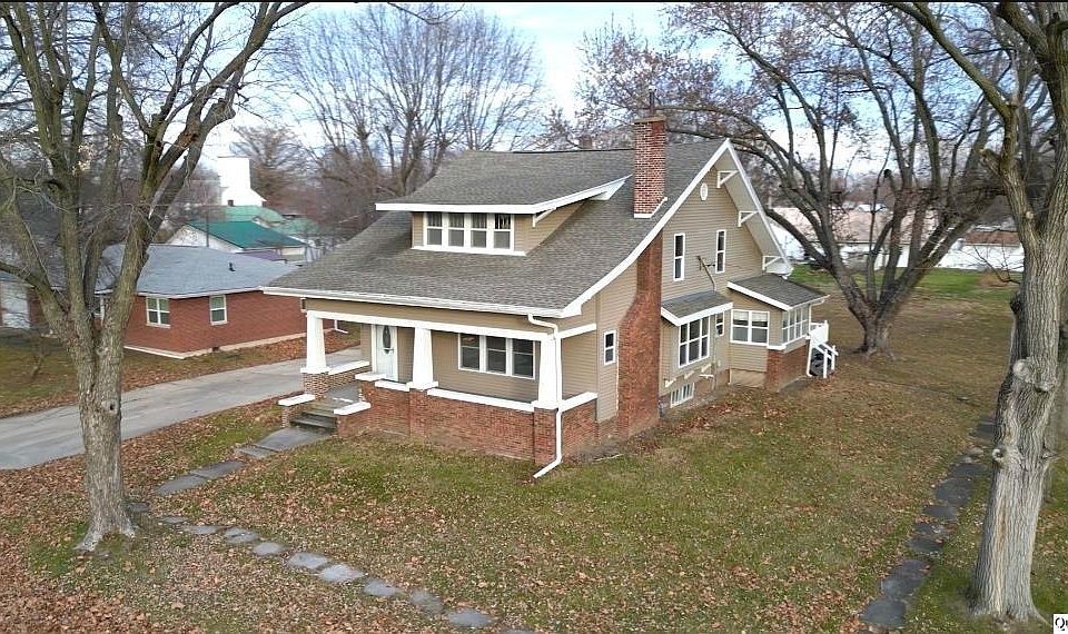 213 S Madison St, Clayton, IL 62324 Zillow