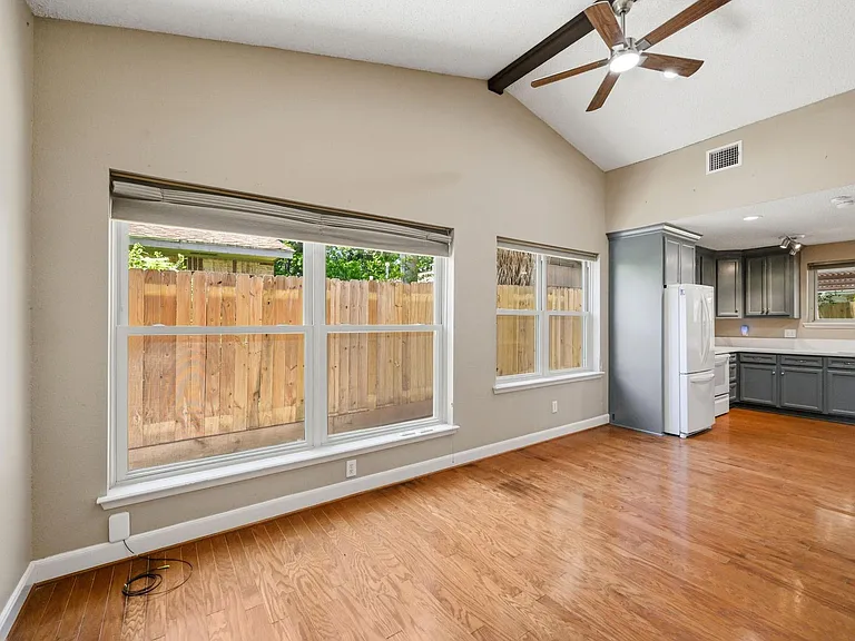 17511 Favor Bend Ct — Photo 16