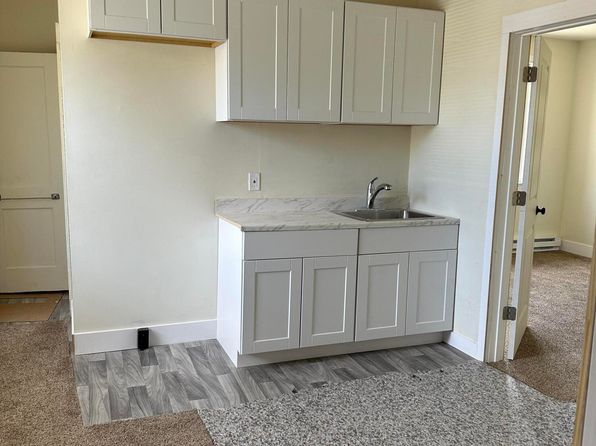 1503 Pine St #1, Cresco, PA 18326