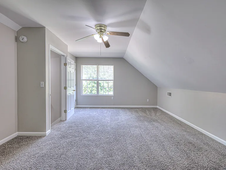 405 Sandi Ct — Photo 26
