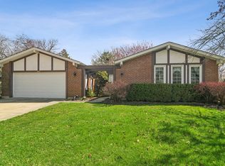 1067 S Whippoorwill Ln, Palatine, IL