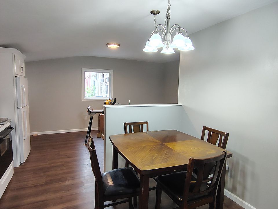 1st image of 342 Broad St #6