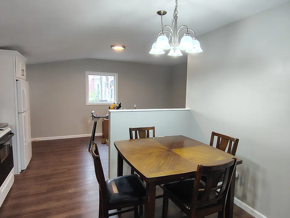342 Broad St #6
