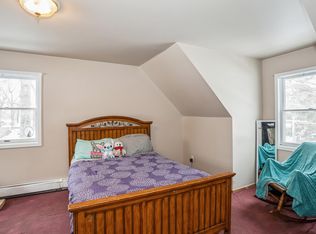 20 Rockaway Trl, Ridge, NY 11961