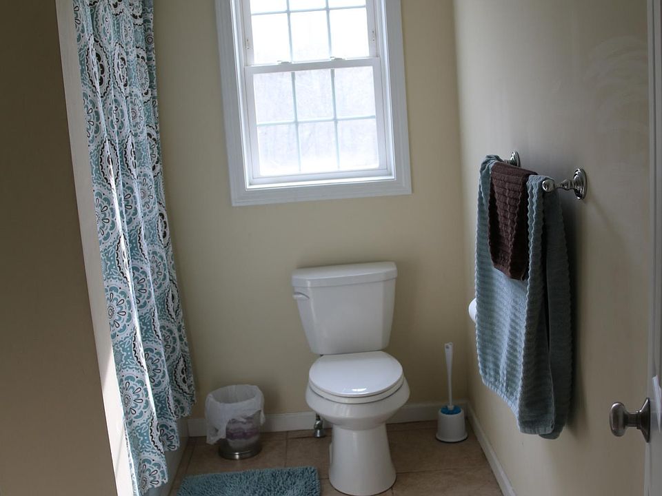 177 Young St East Hampton, CT Zillow