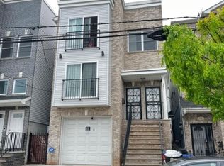 171 Camden St, Newark, NJ 07103