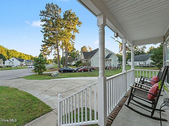 3rd image of 217 Laurel Spring Drive