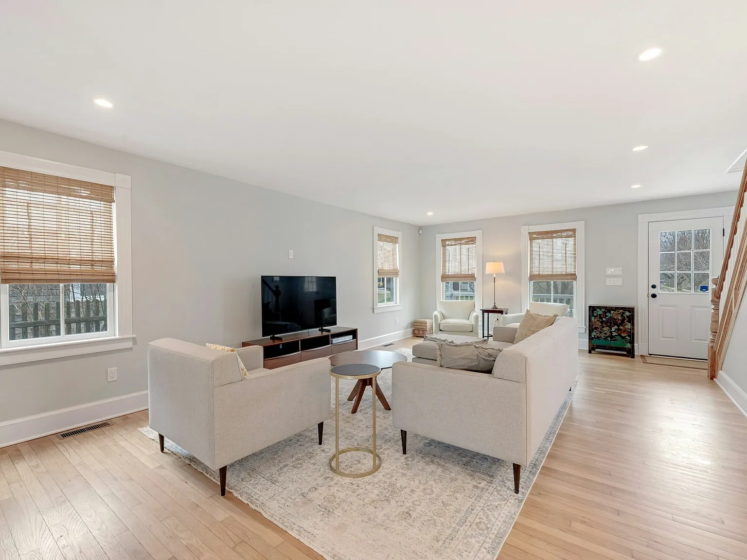 Beautifully Renovated Greenport Village Farmhouse — Photo 4