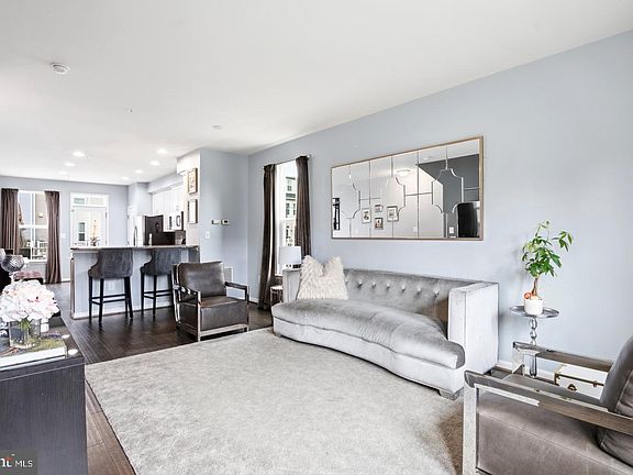 4th image of 41768 McMonagle Sq