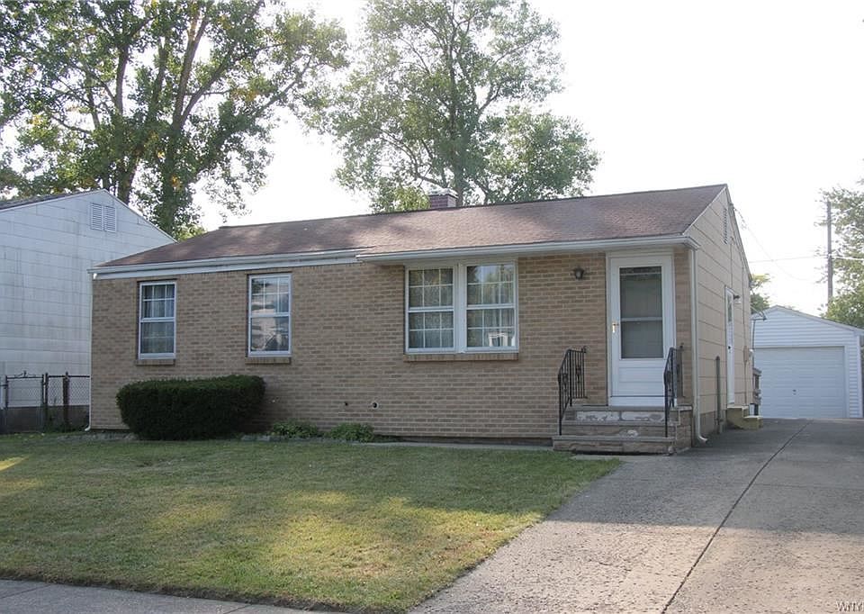 1st image of 74 Cannas Ct