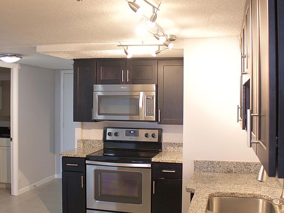 2nd image of 300 E Colonial Dr #305