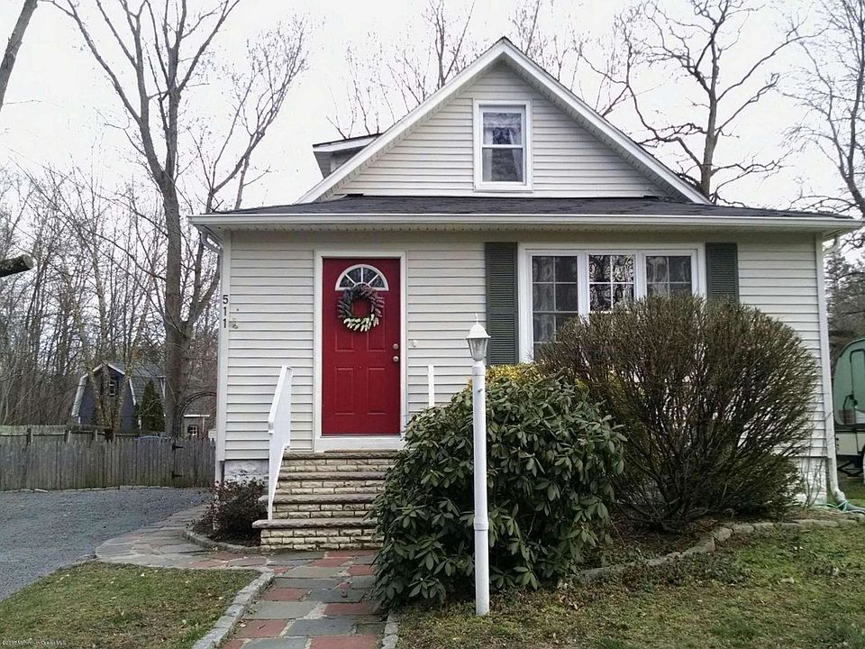 2nd image of 511 Church St