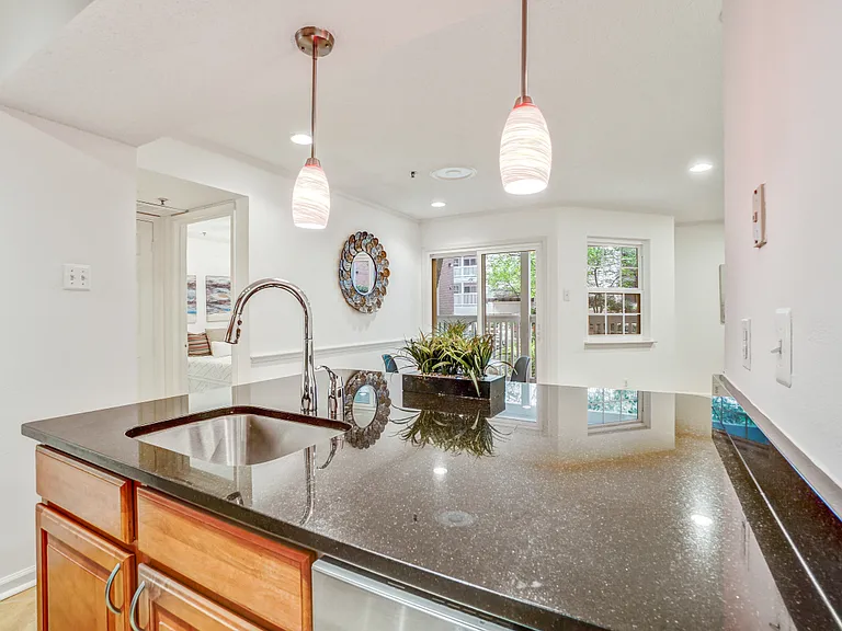 1524 Lincoln Way #100 — Photo 14