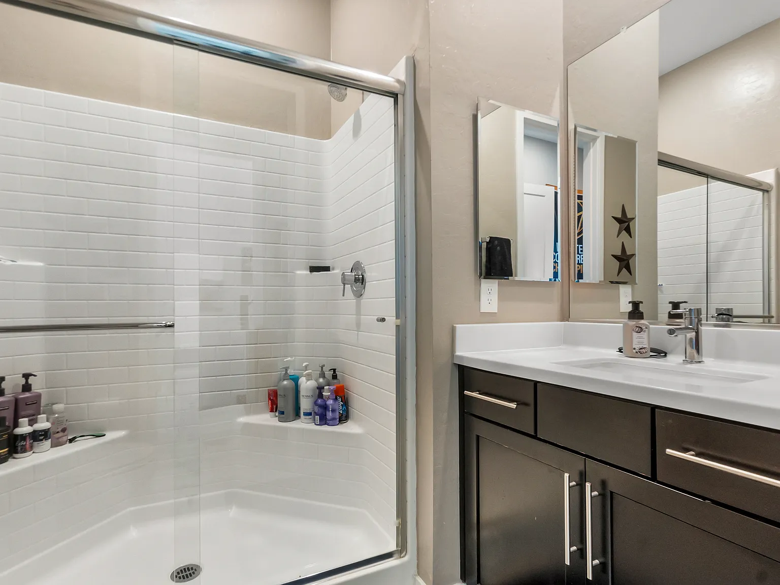 6165 Amber View Street - 1 — Photo 4