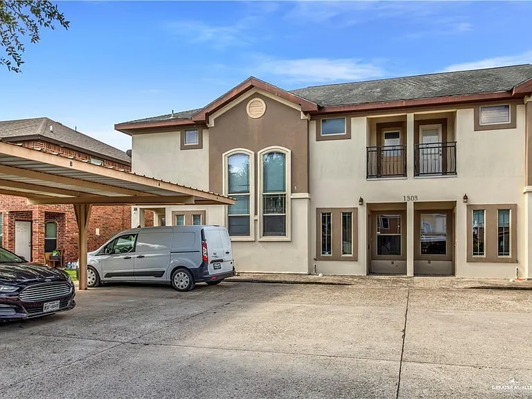 1303 W Fig Ave #A — Photo 1