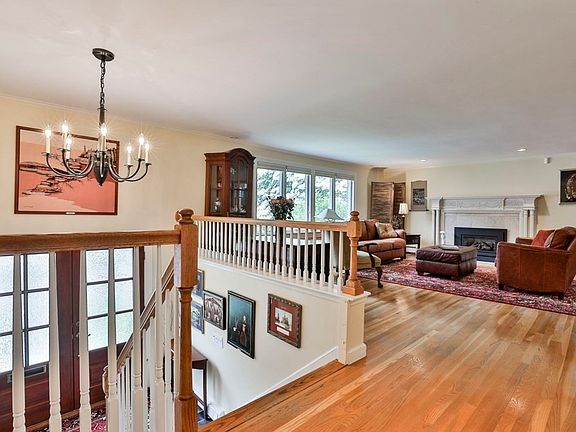3rd image of 75 Valley Rd