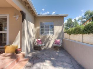 1515 San Carlos Dr SW, Albuquerque, NM 87104