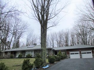 150 Winona Rd, Mount Pocono, PA 18344