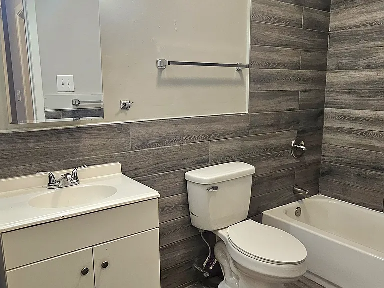 43-45 Barnes Ave #B6 — Photo 4