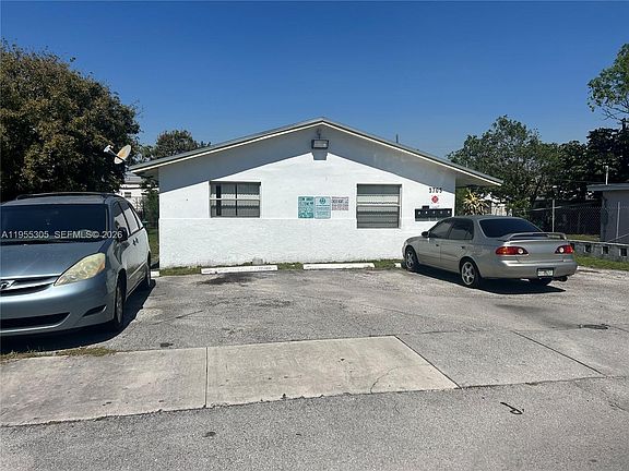 2nd image of 3705 SW 13th Ct