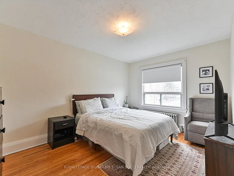 31 Lesmount Ave — Photo 17