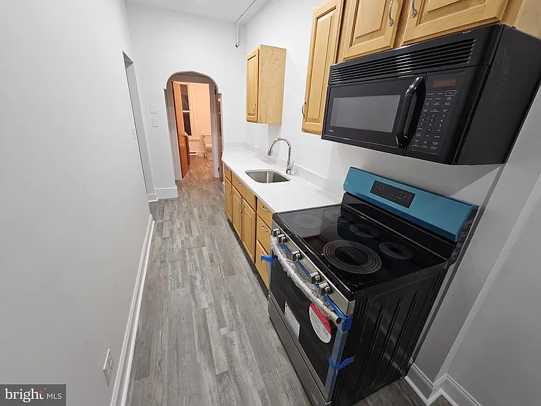 1801 S Main St #4 — Photo 1
