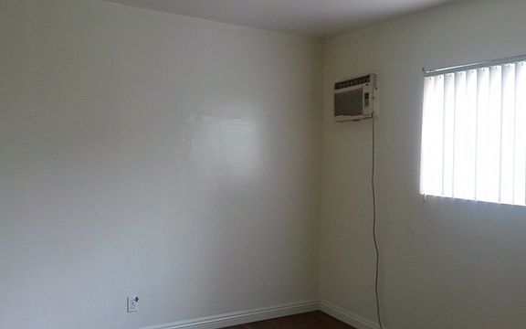 5th image of 15435 Loukelton St