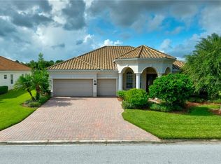 8202 Heritage Grand Pl, Bradenton, FL 34212