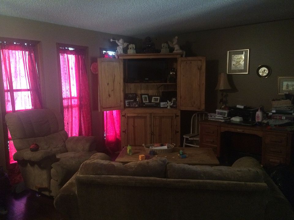Main floor Livingroom