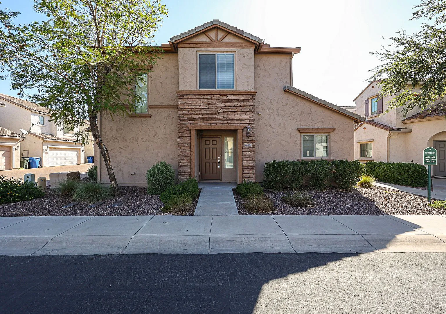 Stunning & Completely Updated In Gated Community! — Photo 1